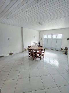 Casa com 3 quartos na Ponta Grossa, sendo 1 suíte, não financia