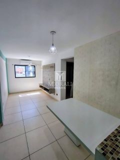 Apartamento com suíte no Antares em condomínio fechado