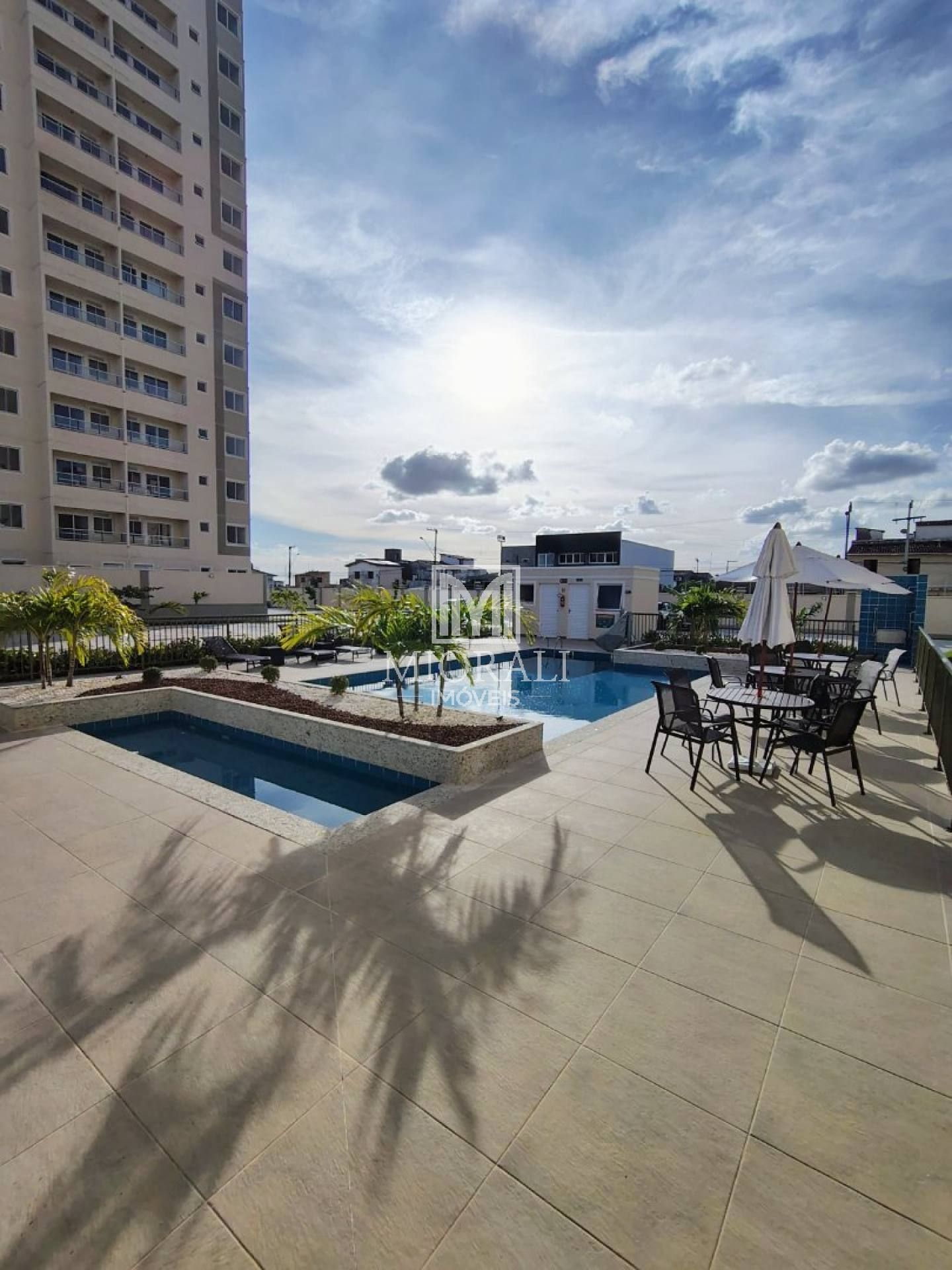 Aluguel - Apartamento com suíte no Condomínio Torres de Trindade