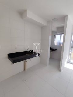 Aluguel - Apartamento com suíte no Condomínio Torres de Trindade