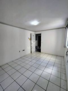 Venda de Apartamento no 1º andar no Condomínio Mayra, Serraria