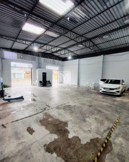 Aluguel de galpão na principal do Feitosa – 140m² com Escritório e Banheiros