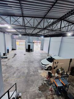 Aluguel de galpão na principal do Feitosa – 140m² com Escritório e Banheiros