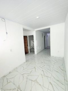 Aluguel de Casa no 1º andar no Feitosa com 3 Quartos, 2 banheiros, Varanda