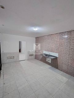 Aluguel de Casa com Ponto Comercial no Antares – Próx. à Via Expressa por R$ 1.400