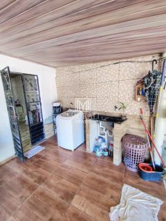 Venda de Casa em Lote Amplo no Jardim Petrópolis 2 com 3 Quartos, 504m² e Aceita Troca