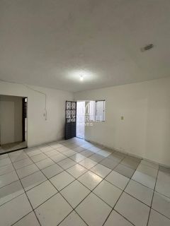 Aluguel de Casa com 3 Quartos com Suíte no São Jorge