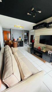 Apartamento 2 quartos (1 suíte) com armários – Edifício Platanus Jatiúca – 62m²