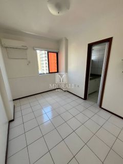 Apartamento 3 quartos com 2 vagas e varanda na Jatiúca, a 4 quadras da praia