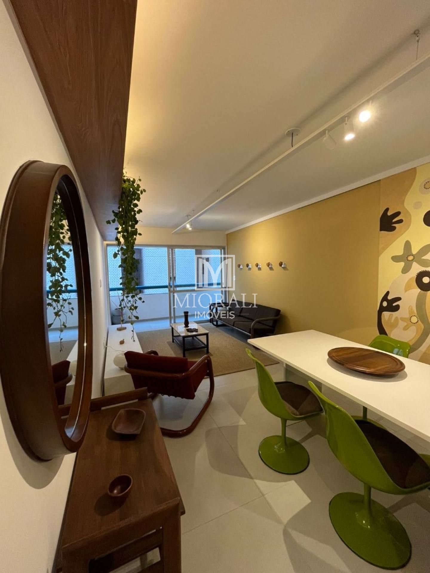 BD - Apartamento mobiliado e decorado na Ponta Verde, ideal para morar ou investir