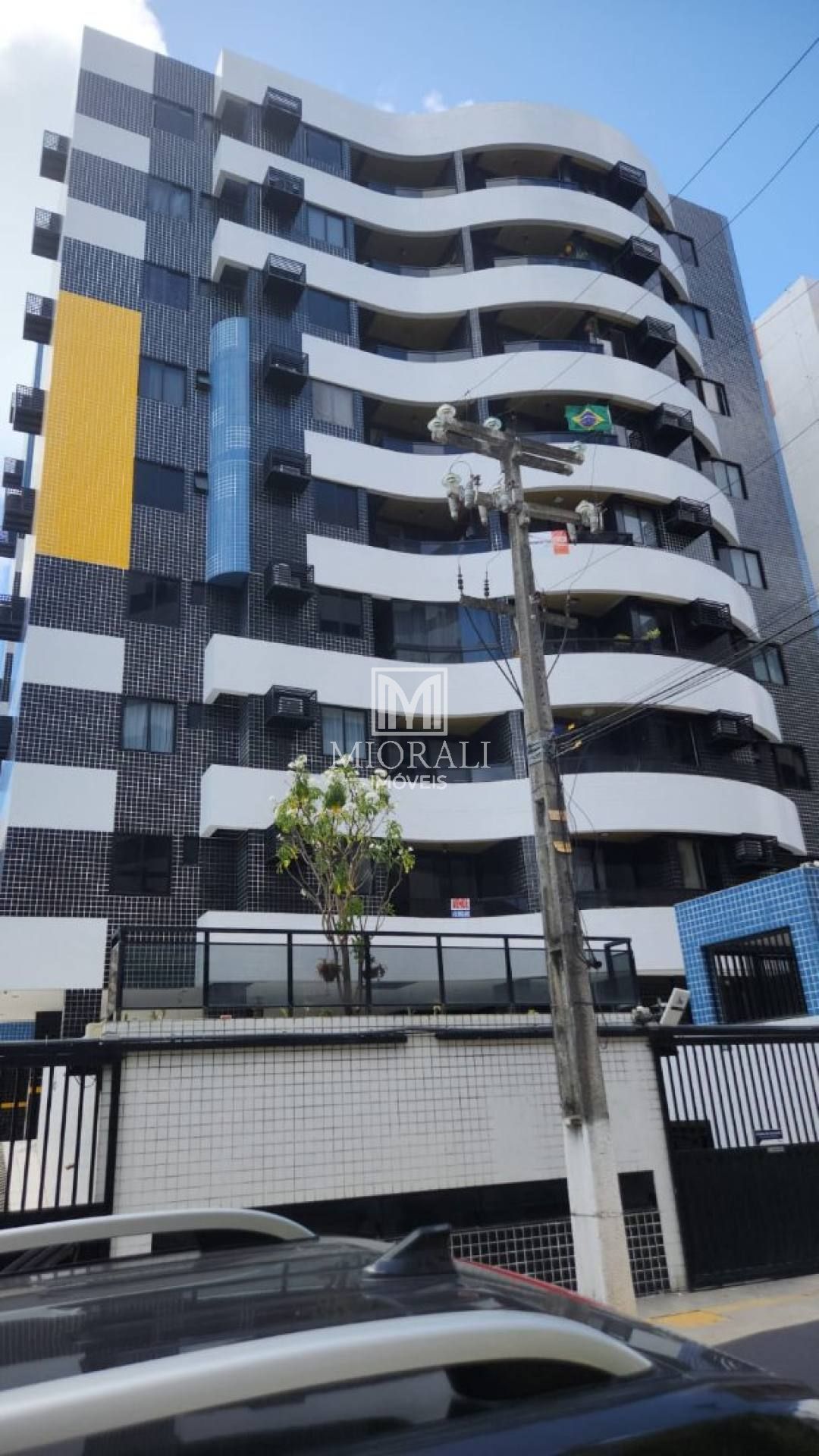 BD - Aluguel apartamento 2Qts c/ Varanda e 2 Vagas na Ponta Verde (Próx. Panetutti)