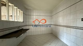 CASA À VENDA COM 3 QUARTOS NO BAIRRO AEROPORTO