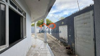 CASA À VENDA COM 3 QUARTOS NO BAIRRO AEROPORTO