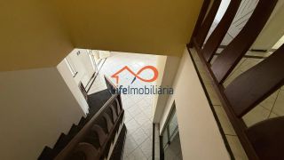 CASA À VENDA COM 3 QUARTOS NO BAIRRO AEROPORTO