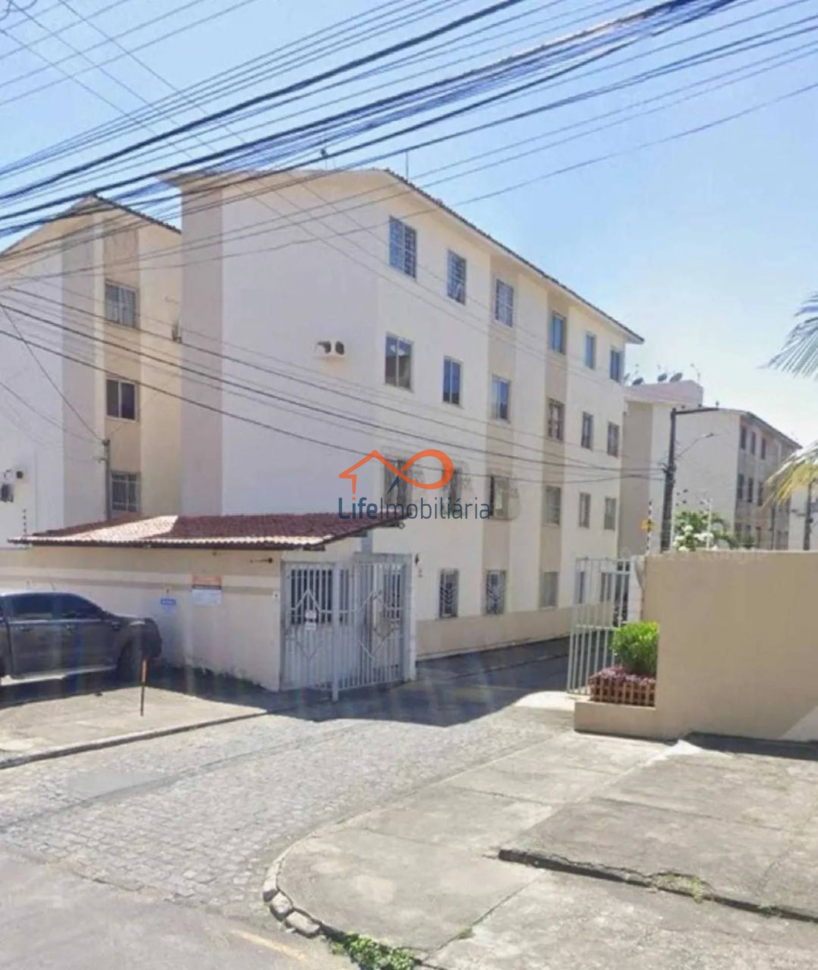 Apartamento à venda no Condomínio Praias do Forte na Farolândia
