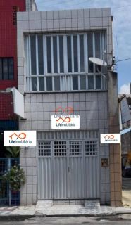 Casa com ponto Comercial à venda no Centro de Aracaju-SE