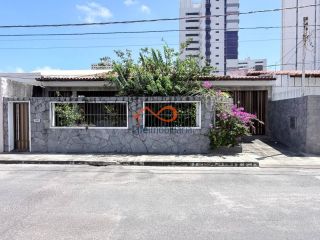 Casa à venda no Bairro Grageru