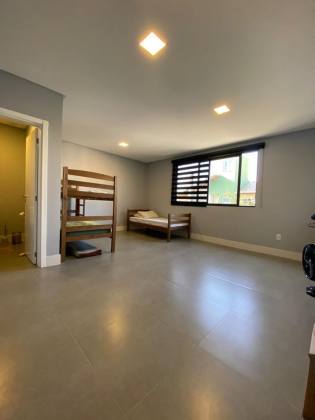 EXCLUSIVIDADE LEV IMÓVEIS – CASA ALTO PADRÃO NA PRAIA DO CASCALHO