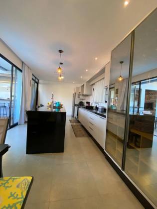 EXCLUSIVIDADE LEV IMÓVEIS – CASA ALTO PADRÃO NA PRAIA DO CASCALHO