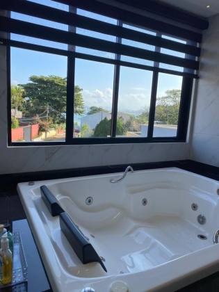 EXCLUSIVIDADE LEV IMÓVEIS – CASA ALTO PADRÃO NA PRAIA DO CASCALHO