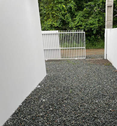 Casa a 1500m do Mar em Penha – Ótima Localização e Financiável