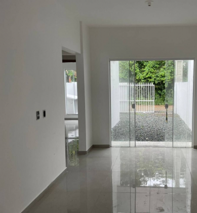 Casa a 1500m do Mar em Penha – Ótima Localização e Financiável