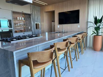 Luxo à Beira-Mar, O Apartamento dos Seus Sonhos