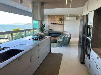 Luxo à Beira-Mar, O Apartamento dos Seus Sonhos