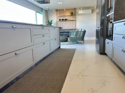 Luxo à Beira-Mar, O Apartamento dos Seus Sonhos