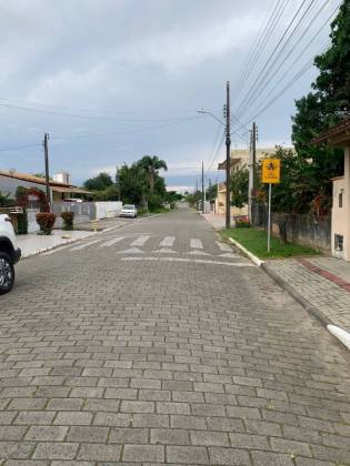 Terreno Murado e Escriturado – 336m² no Bairro Armação em Penha