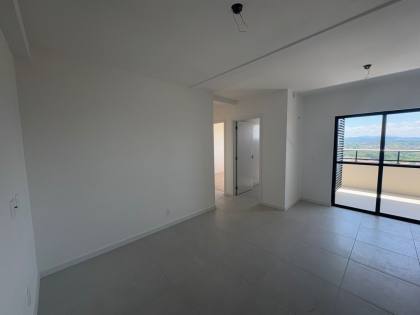 Apartamento com Vista para o Mar e Área de Lazer Completa