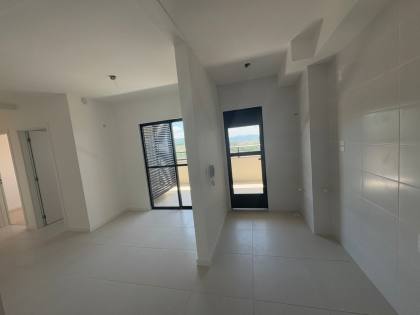 Apartamento com Vista para o Mar e Área de Lazer Completa