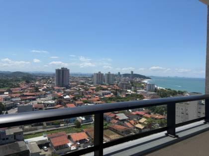 Apartamento com Vista para o Mar e Área de Lazer Completa