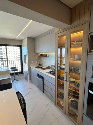 Apartamento Decorado Para Vender com 3 quartos, 1 suíte, no bairro Itacolomi em Balneário Piçarras