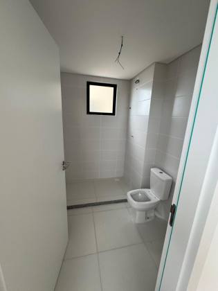 Apartamento com 3 Dormitórios Vista Mar