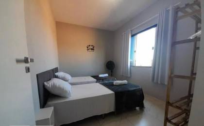 SOBRADO MOBILIADO A 950 METROS DA PRAIA