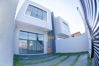 Sobrados com 2 suítes próximos ao mar e ao Beto Carrero em Penha