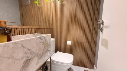 Apartamento alto padrão com terraço privativo e vista para o mar