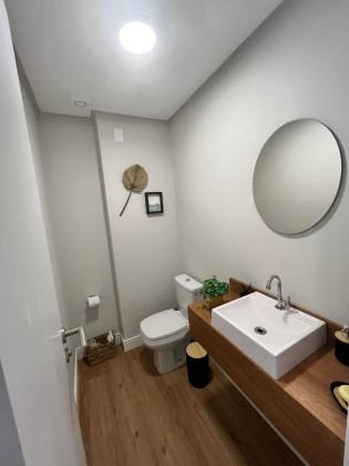 Apartamento Para Vender com 4 quartos 3 suítes no bairro Itacolomi em Balneário Piçarras