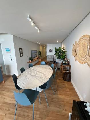 Apartamento Para Vender com 4 quartos 3 suítes no bairro Itacolomi em Balneário Piçarras