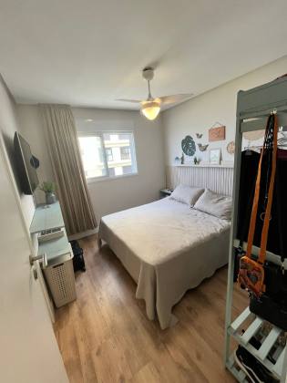 Apartamento Para Vender com 4 quartos 3 suítes no bairro Itacolomi em Balneário Piçarras