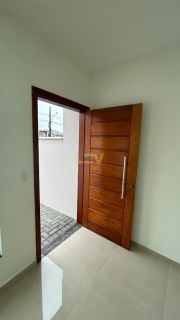 Casa Geminada à Venda em Penha – Localização Privilegiada!