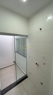 Casa Geminada à Venda em Penha – Localização Privilegiada!