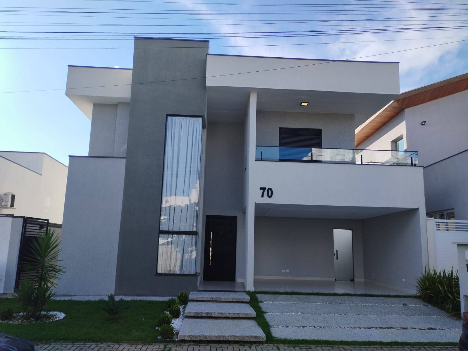 VENDA DE CASA NO RESIDENCIAL OUROVILLE em Taubaté