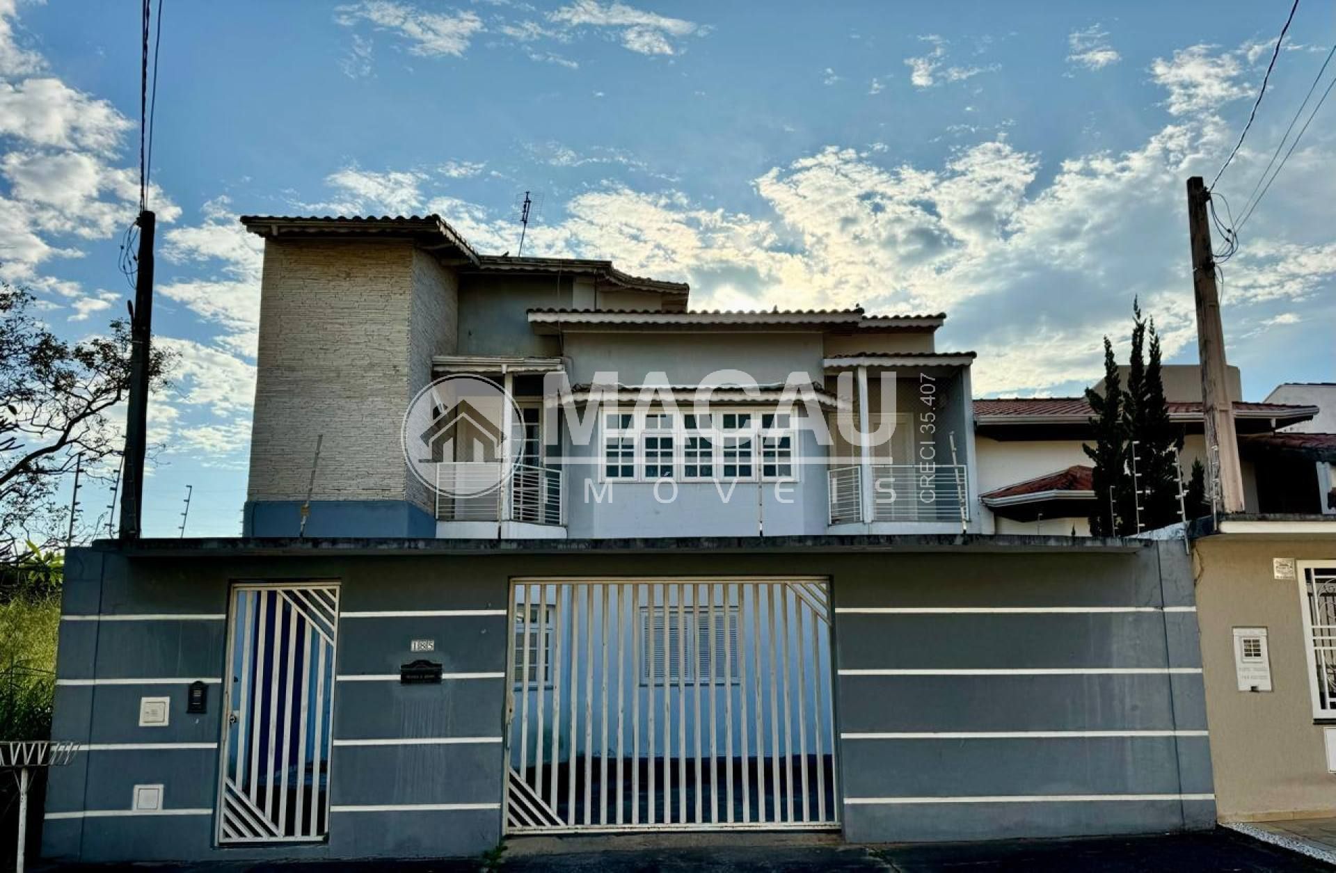 Casa com 3 quartos 1 suítes no bairro Chácara do Moinho  em Cachoeira Paulista