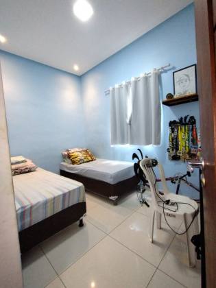 Excelente casa sendo 3/4 TODA REFORMADA