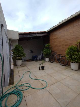 Excelente casa sendo 3/4 TODA REFORMADA