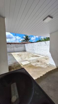 Casa Reformada sendo 3/4 no Clima Bom