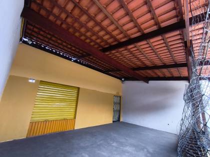 ? Ponto Comercial à Venda – Em Frente à portaria 2 da UFAL!