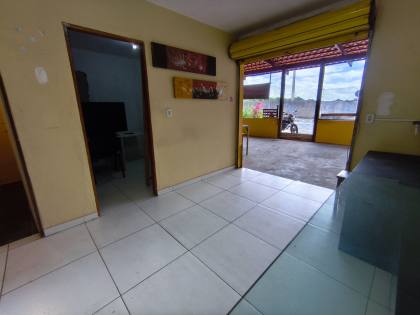 ? Ponto Comercial à Venda – Em Frente à portaria 2 da UFAL!